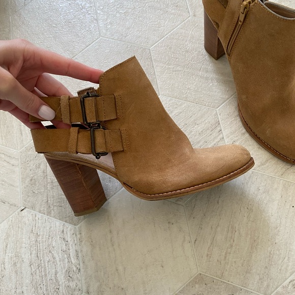 Kaanas Tucson Strappy Bootie Size 10 - Picture 7 of 8